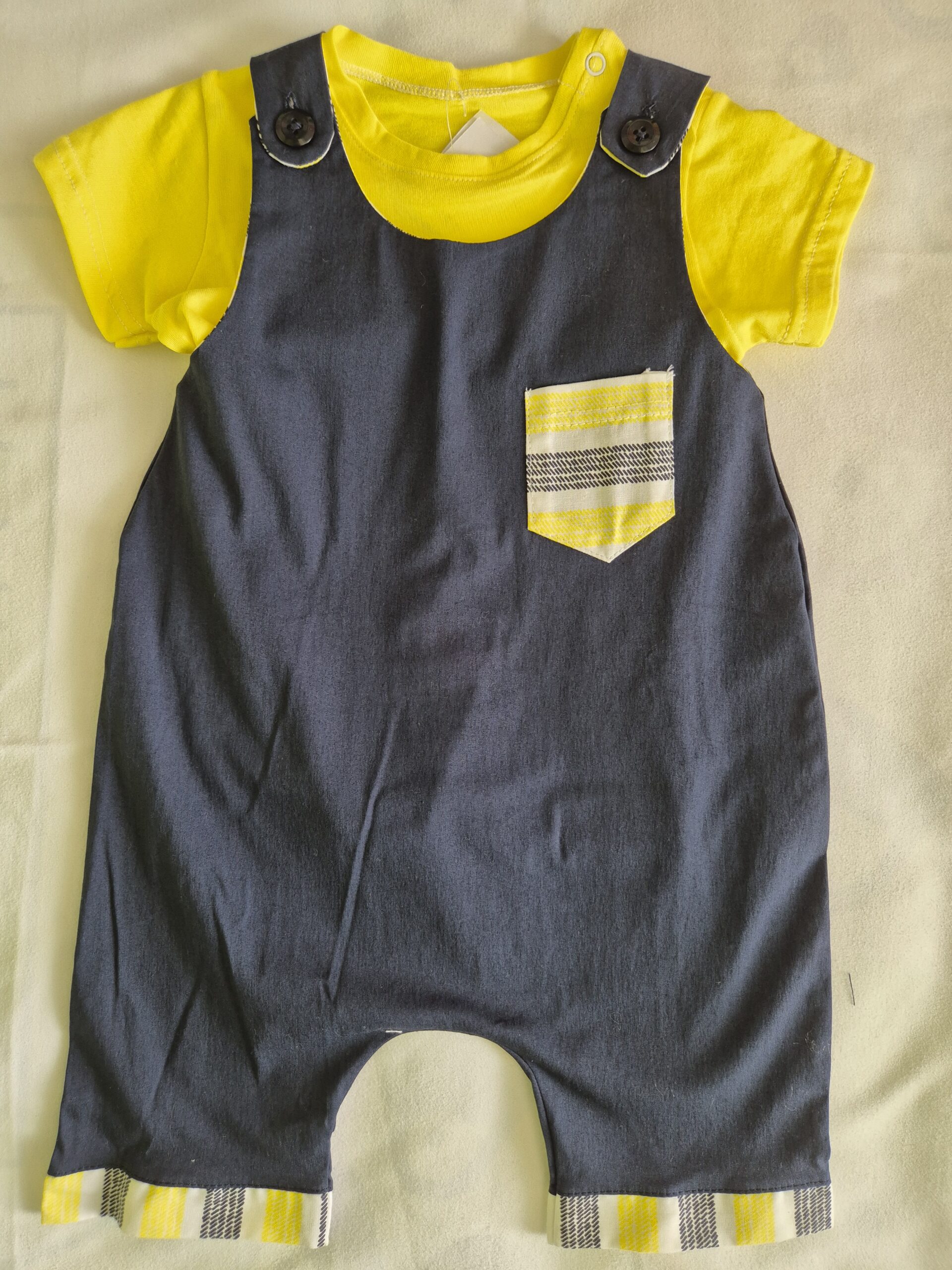 20251006_135023 Completo 2 pezzi Babyvip T7606/06 3 mesi - immagine 1