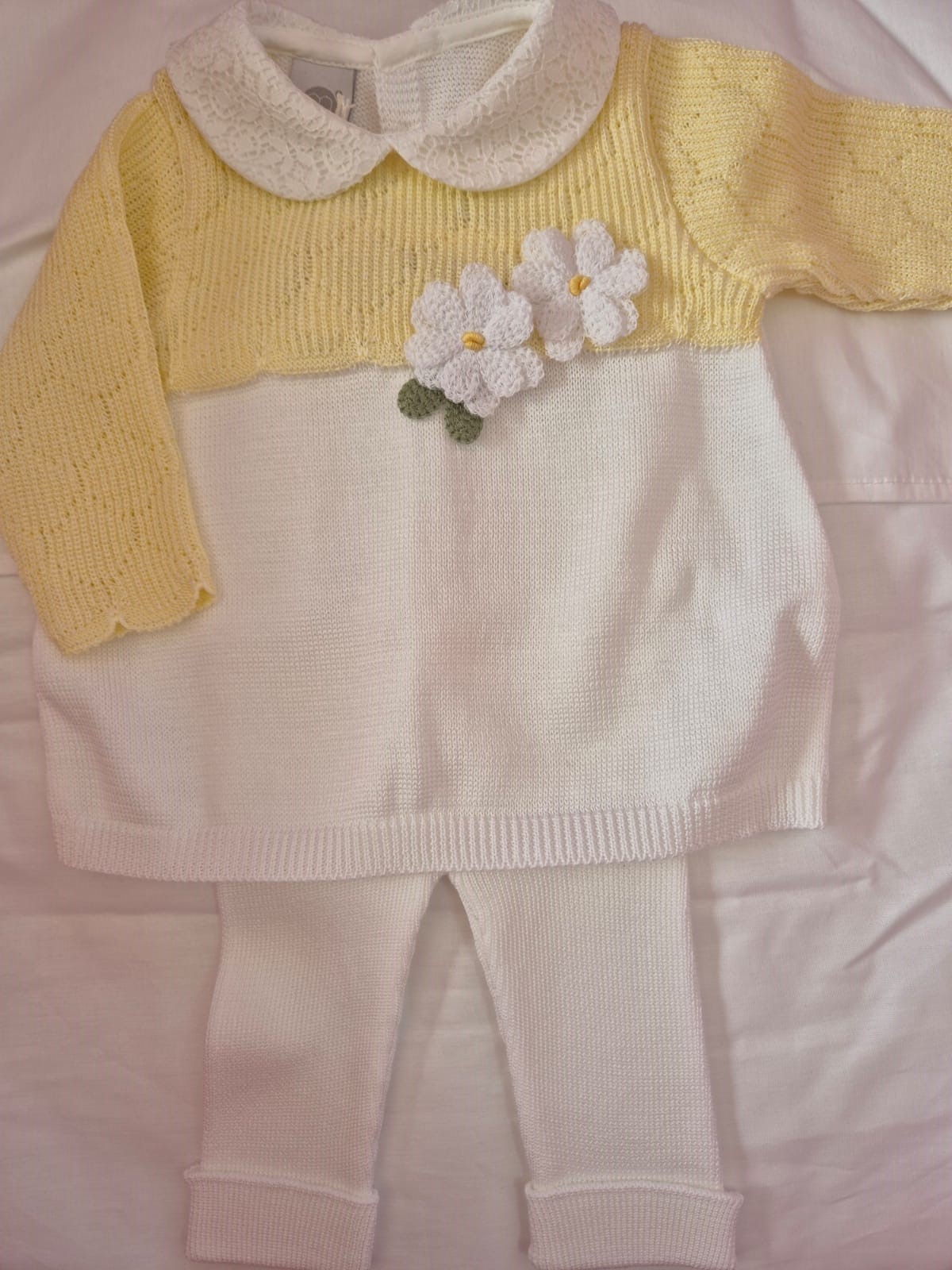 WhatsApp Image 2026-02-24 at 14.30.54 Completo 2 pezzi Marlù EK2119 Bianco Giallo - immagine 1